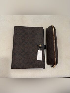 🤎🖤COACH~Notebook and Pencil Case Set